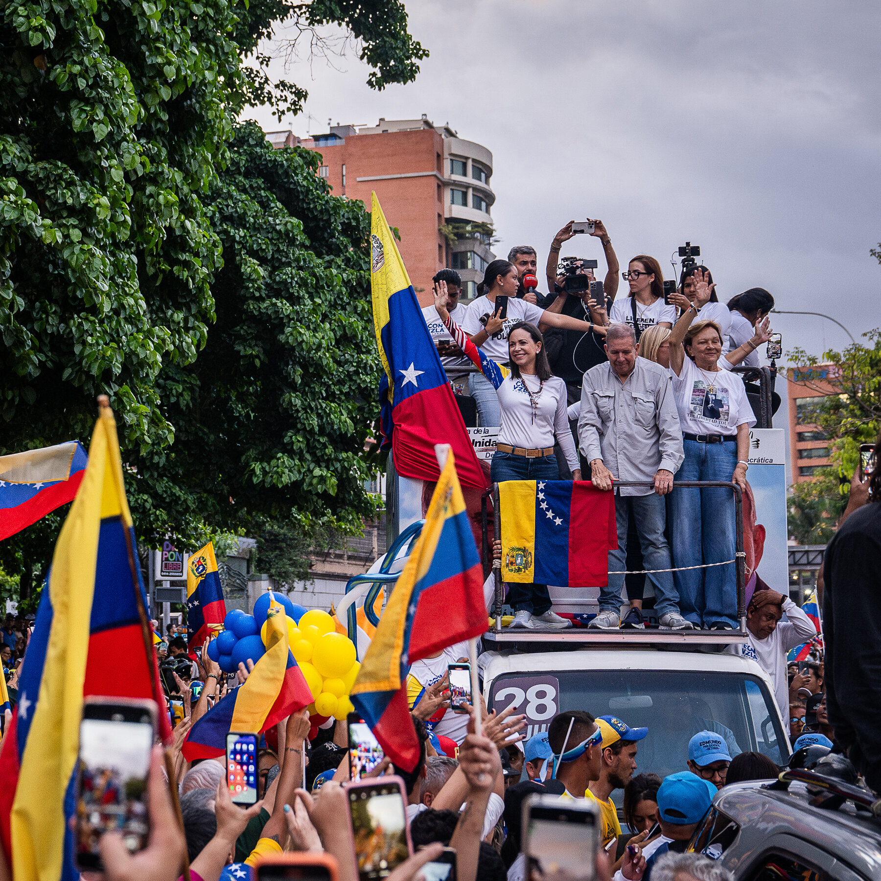 In Venezuela’s Election, Maduro’s Ruling Party Faces an Existential Vote