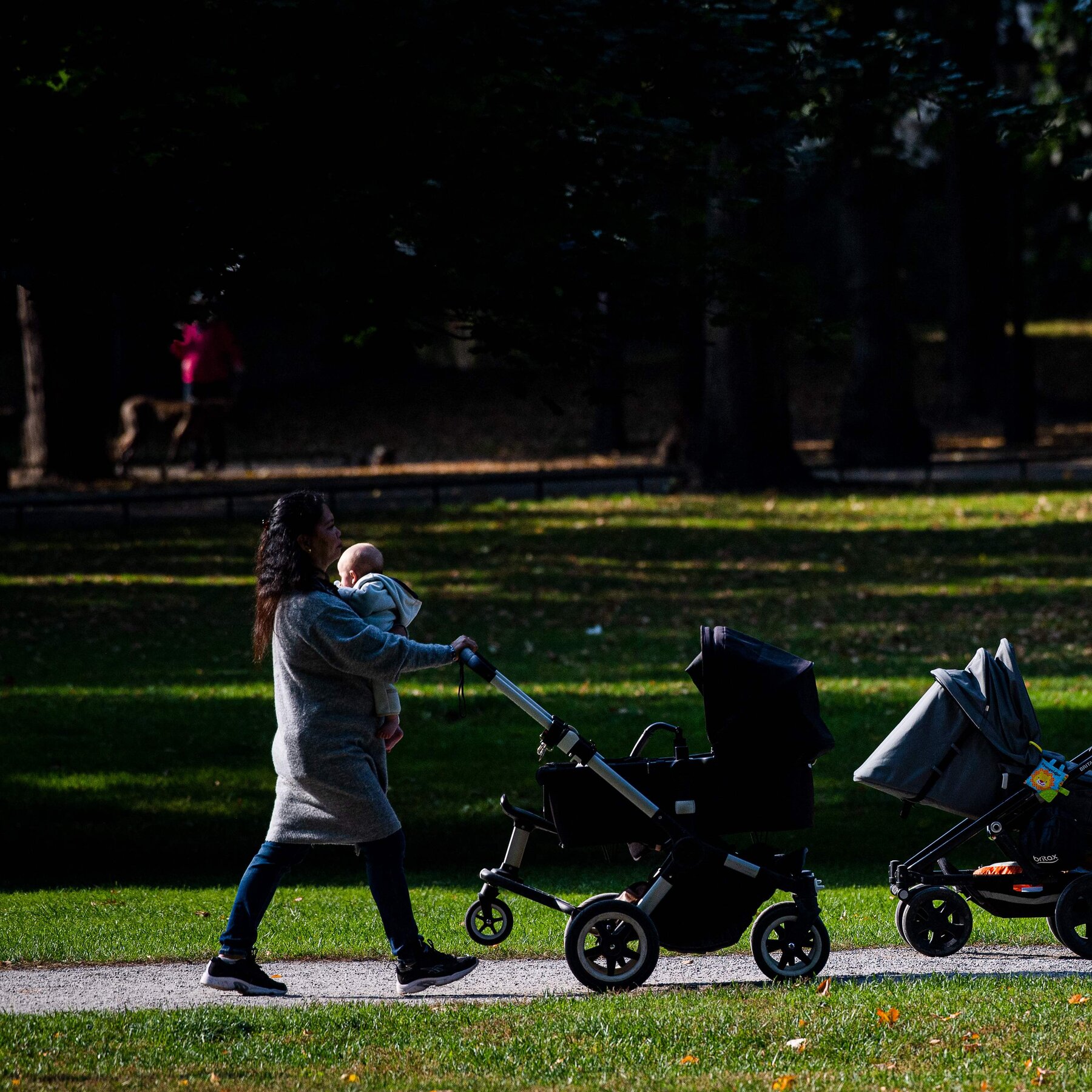 How Much Screen Time Should Toddlers Have? None, Sweden Says.