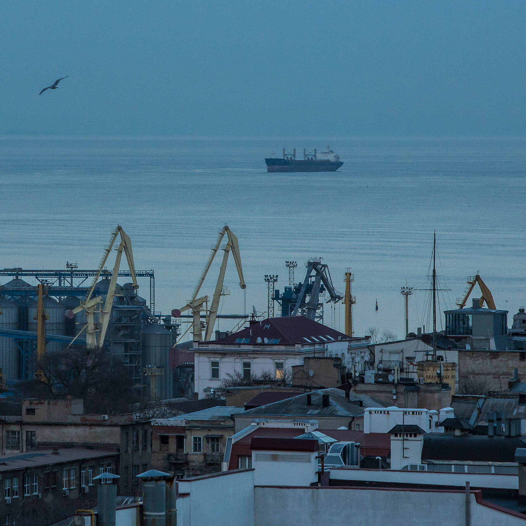 Russian Strikes on Ukrainian Ports Target Civilian Shipping