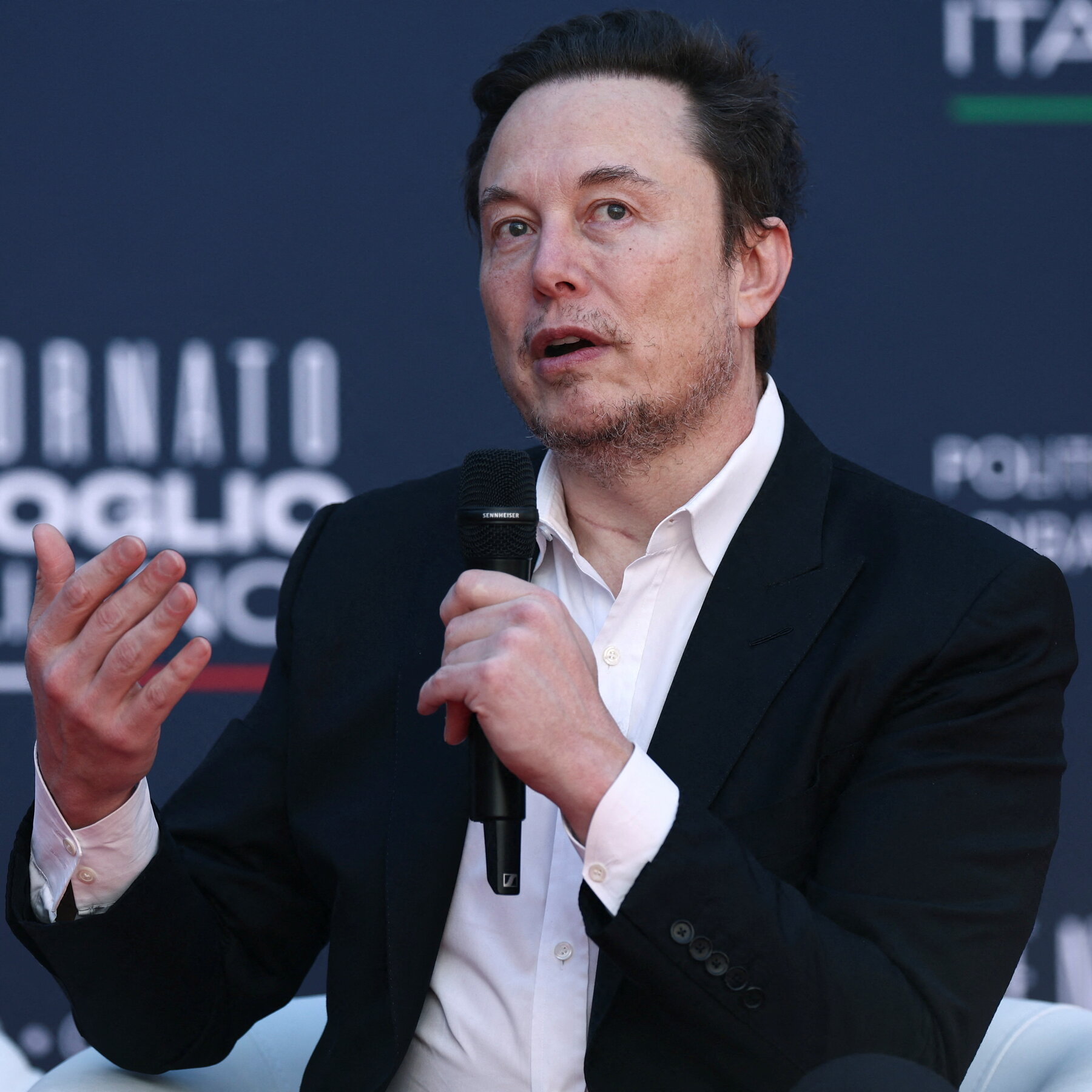 Musk Said to Have Intervened to Help Free Italian Jailed in Iran